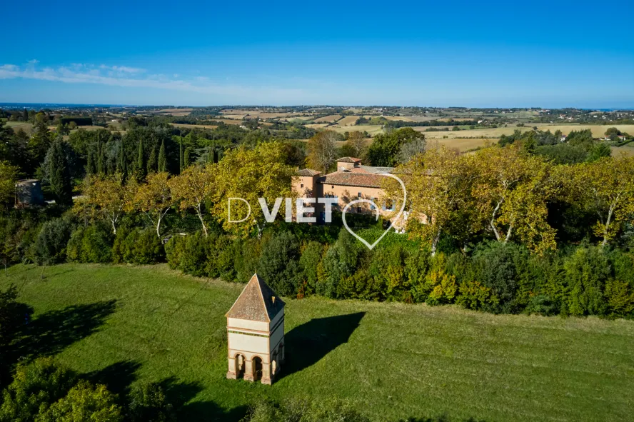 Photo TOULOUSE by VIET - le pigeonnier de Brèges