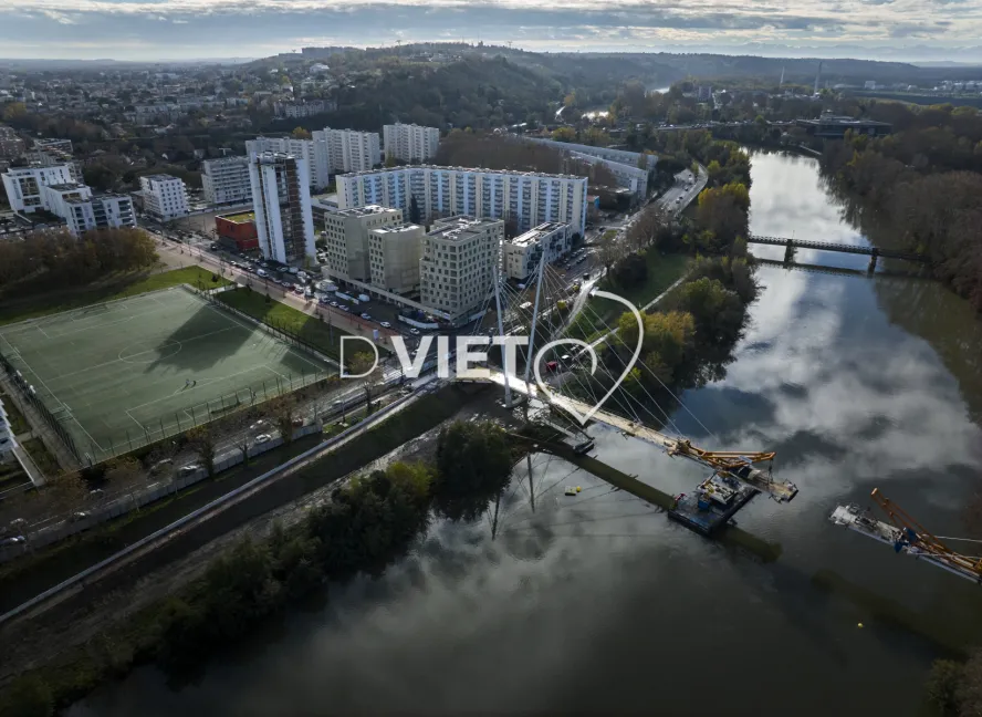 Photo TOULOUSE by VIET - Passerelle d'empalot et Garonne