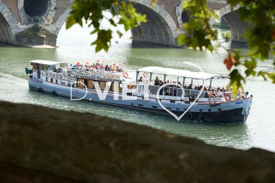 Photo TOULOUSE by VIET - Sur la garonne