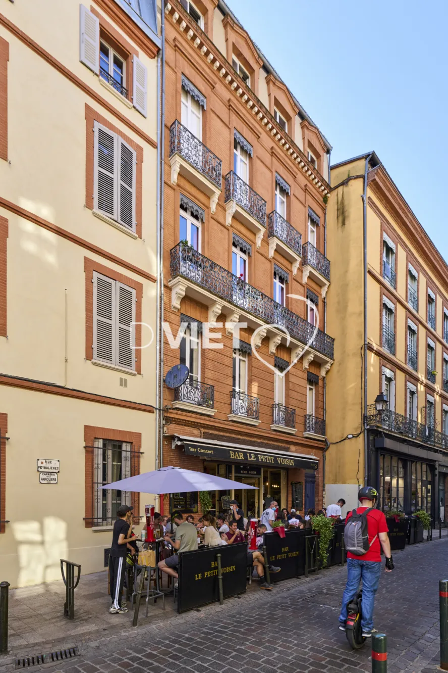 Photo TOULOUSE by VIET - Le Petit Voisin