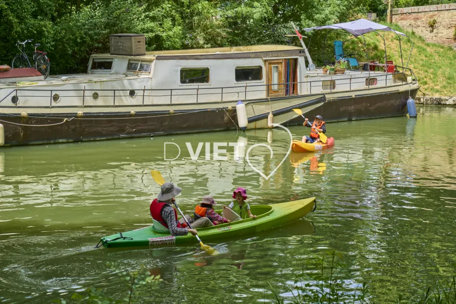 Photo TOULOUSE by VIET - CANOE ET PENICHES