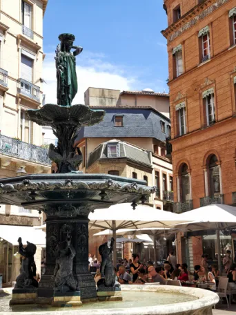 Photo TOULOUSE by VIET - Place Salengro