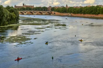 Photo TOULOUSE by VIET - Garonne Cano&eacute;