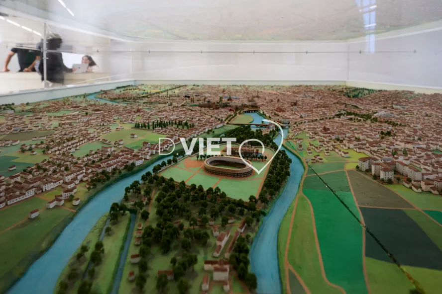 Photo TOULOUSE by VIET - Maquettes d'architecture et projets urbains (1960-2022)