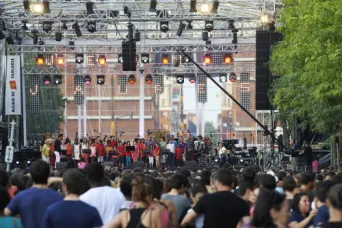 Photo TOULOUSE by VIET - 14 juillet 2013 allees Jean Jaures