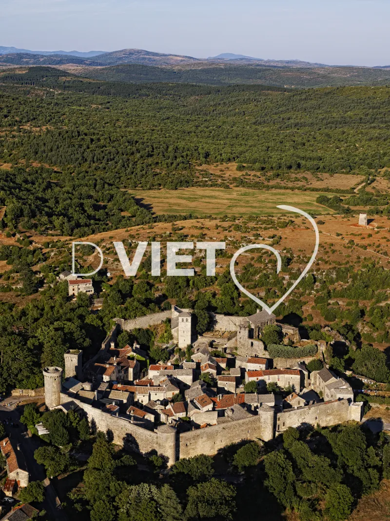 Photo TOULOUSE by VIET - VILLAGE FORTIFIÉ DE LA COUVERTOIRADE