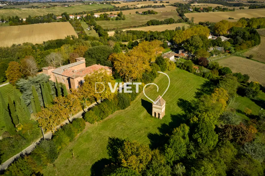 Photo TOULOUSE by VIET - le pigeonnier de Brèges