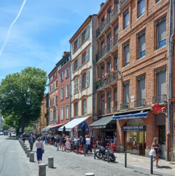 Photo TOULOUSE by VIET - Bar du quartier latin et poussin bleu