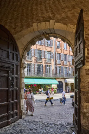 Photo TOULOUSE by VIET - H&ocirc;tel d'Ass&eacute;zat
