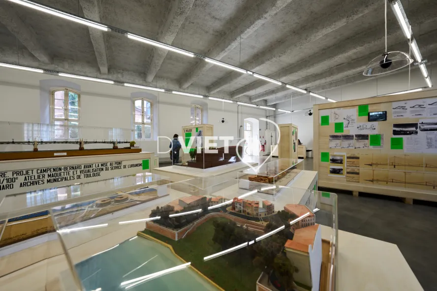 Photo TOULOUSE by VIET - Maquettes d'architecture et projets urbains (1960-2022)