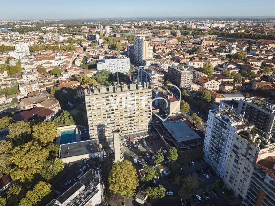 Photo TOULOUSE by VIET - CASERNE JACQUES VION