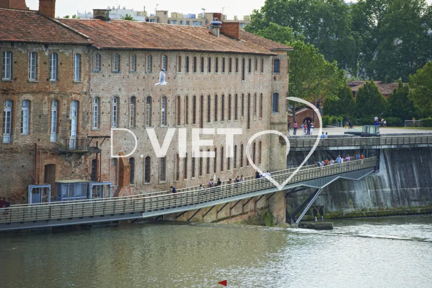 Photo TOULOUSE by VIET - Garonne