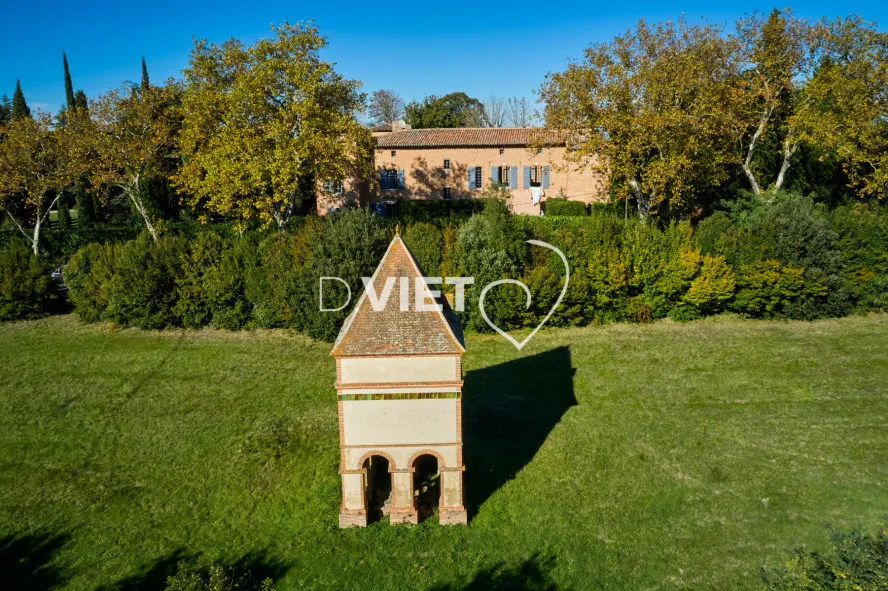 Photo TOULOUSE by VIET - le pigeonnier de Brèges