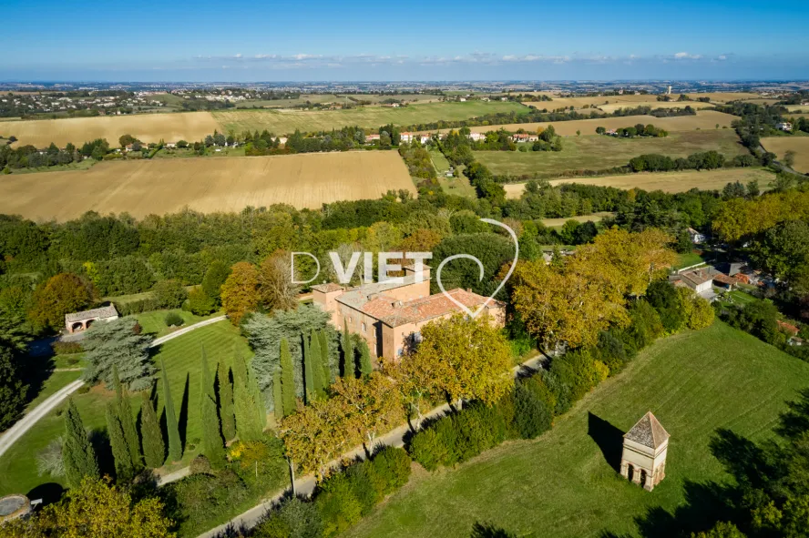 Photo TOULOUSE by VIET - le pigeonnier de Brèges