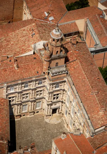 Photo TOULOUSE by VIET - H&ocirc;tel d'Ass&eacute;zat