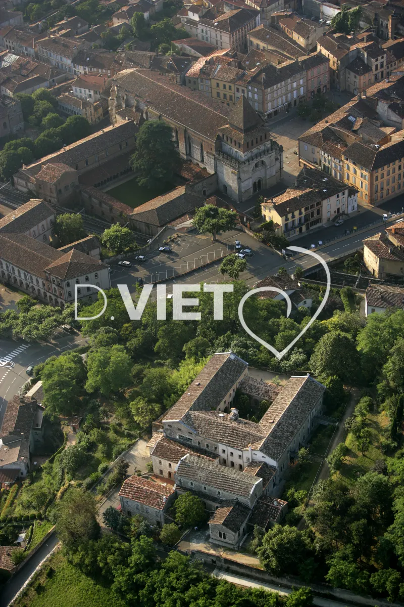 Photo TOULOUSE by VIET - 82 MOISSAC ©VIET 361.com