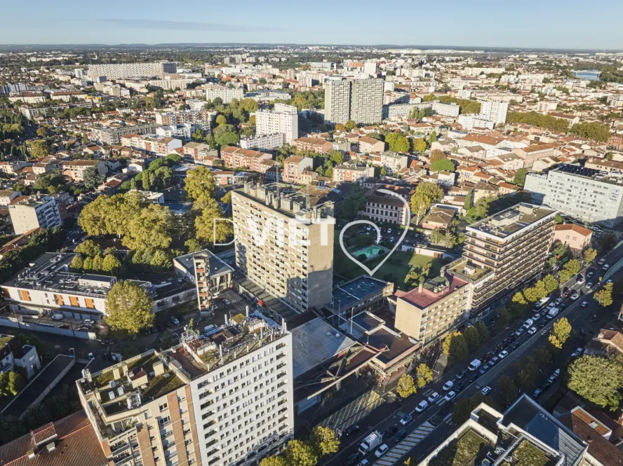 Photo TOULOUSE by VIET - CASERNE JACQUES VION