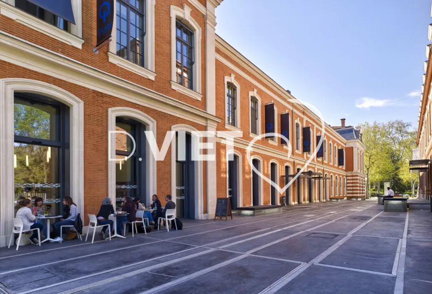 Photo TOULOUSE by VIET - Quais des savoirs