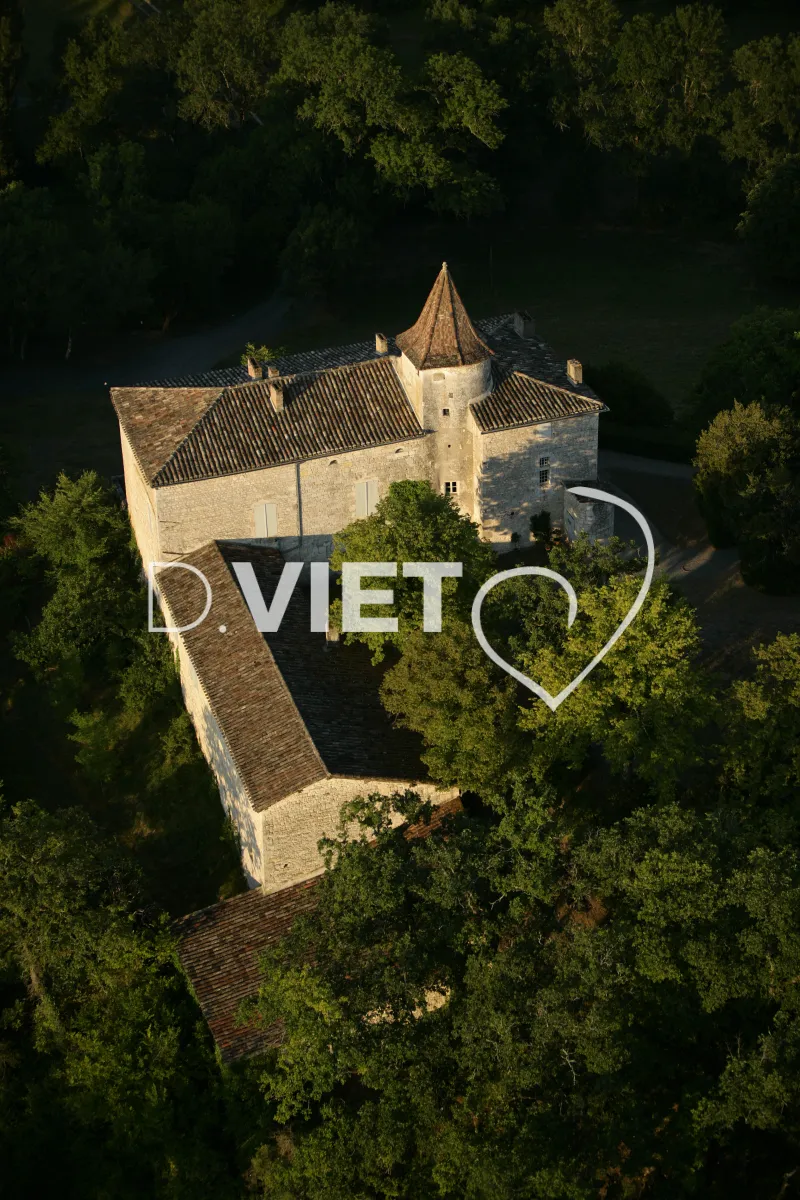Photo TOULOUSE by VIET - 81 VCALLIERES N43°59564 E001°54284 ©VIET 361.com