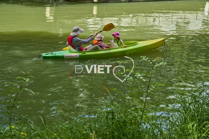 Photo TOULOUSE by VIET - CANOE ET PONT BRIQUES