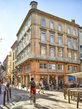 Photo TOULOUSE by VIET - Place de la bourse