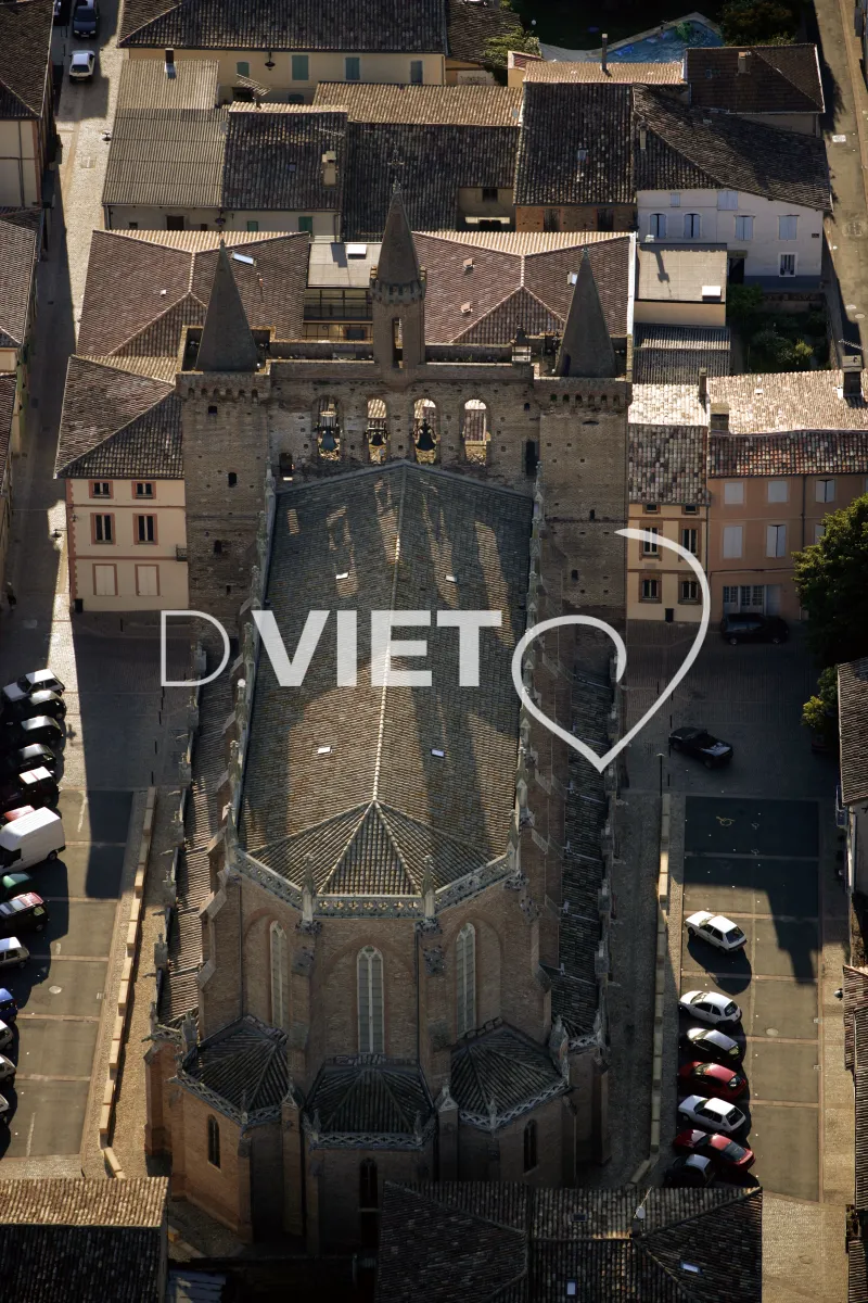 Photo TOULOUSE by VIET - 81 ST SULPICE N43°46202 E001°41110 ©VIET 361.com
