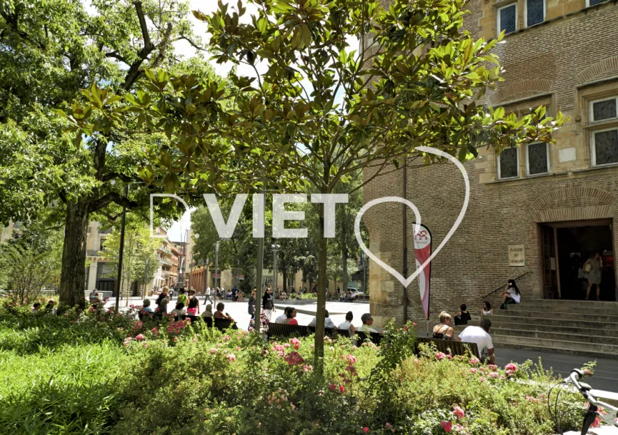 Photo TOULOUSE by VIET - Capitole Donjon office du tourisme