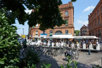 Photo TOULOUSE by VIET - Petit train touristique Place Wilson