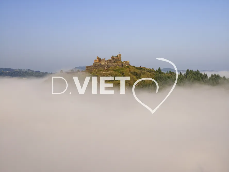 Photo TOULOUSE by VIET - chateau de Calmont d Olt