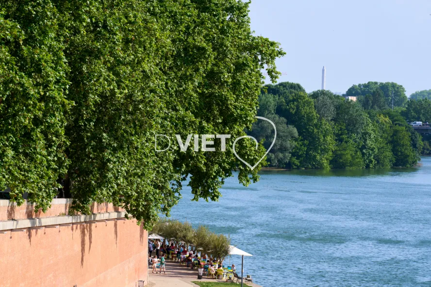 Photo TOULOUSE by VIET - Guinguette quai de Tounis