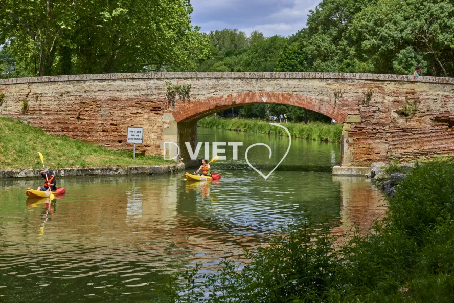Photo TOULOUSE by VIET - CANOE ET PONT BRIQUES