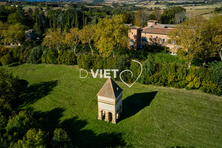 Photo TOULOUSE by VIET - le pigeonnier de Brèges