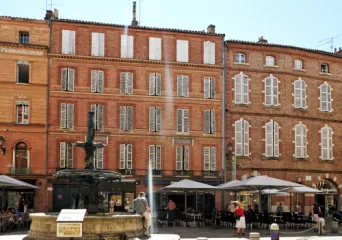 Photo TOULOUSE by VIET - Place Salengro fontaine
